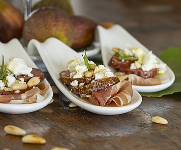 Feigen-Carpaccio mit Estragon-Vinaigrette