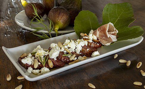 Feigen-Carpaccio mit Estragon-Vinaigrette